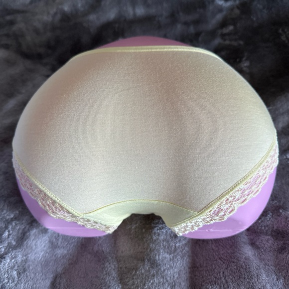 6 pairs of ultra soft bamboo cotton panties. Soft pastel colours - Picture 6 of 8